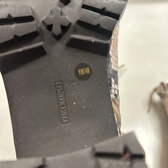 Vince Camuto, snake skin print leather combat boot size 9 - Picture 6 of 7